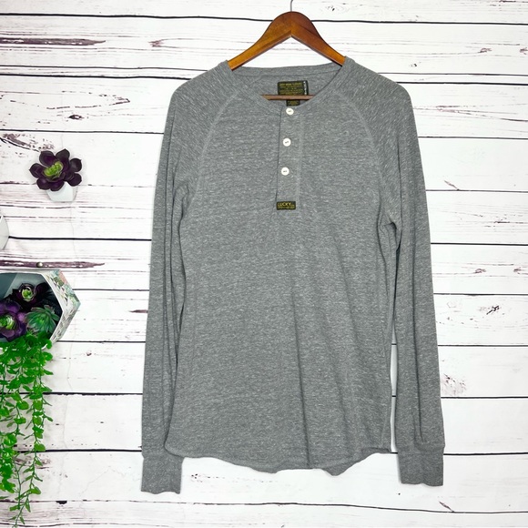 Lucky Brand Soft Gray Long Sleeve Henley T-shirt Men’s Size Small - Picture 8 of 8